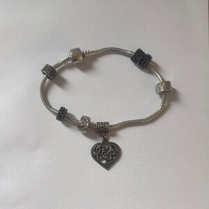 Chic Silver Heart Charm Bracelet